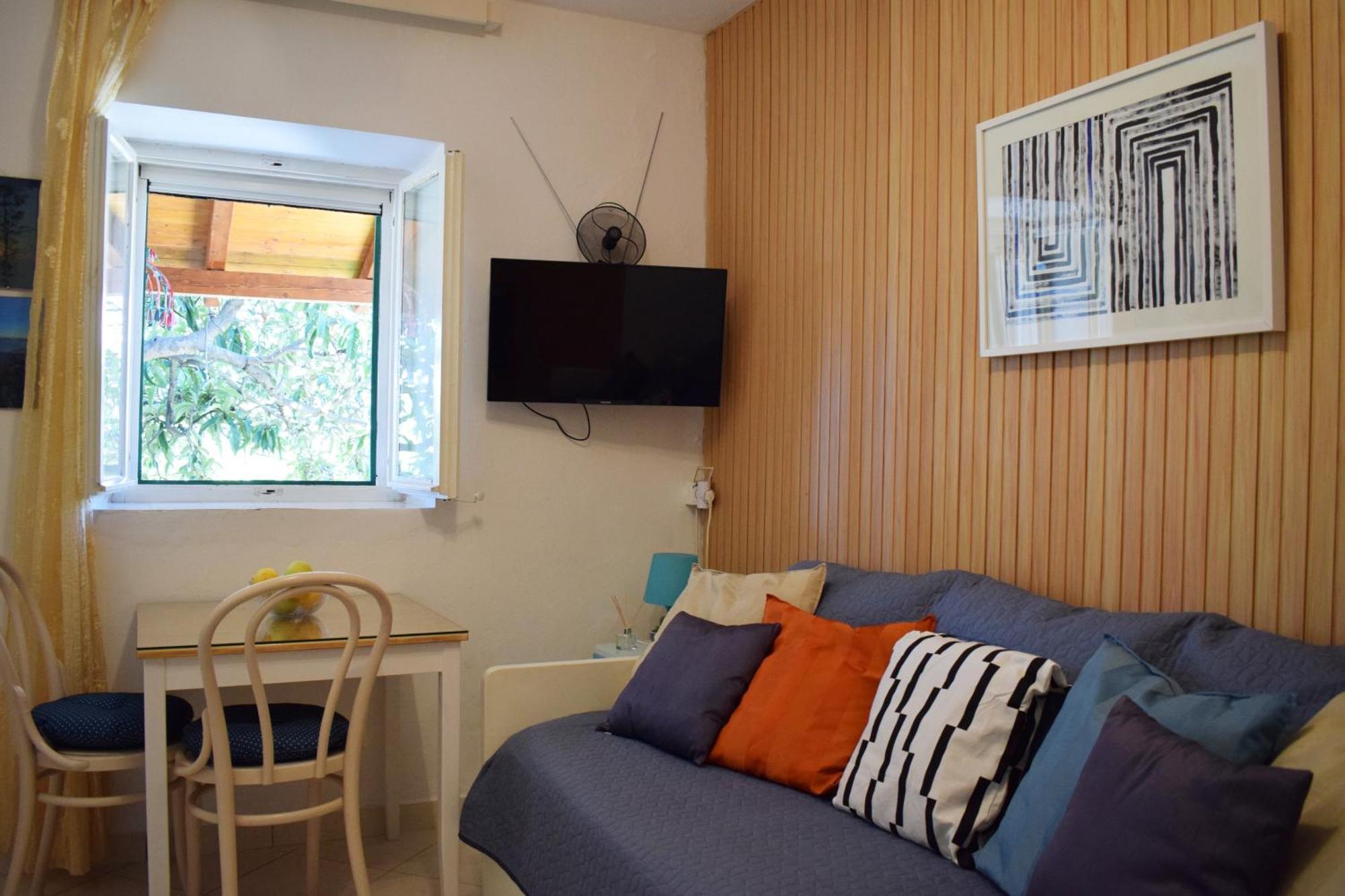 Lina Vrankovic Apartments ฮวาร์ ภายนอก รูปภาพ