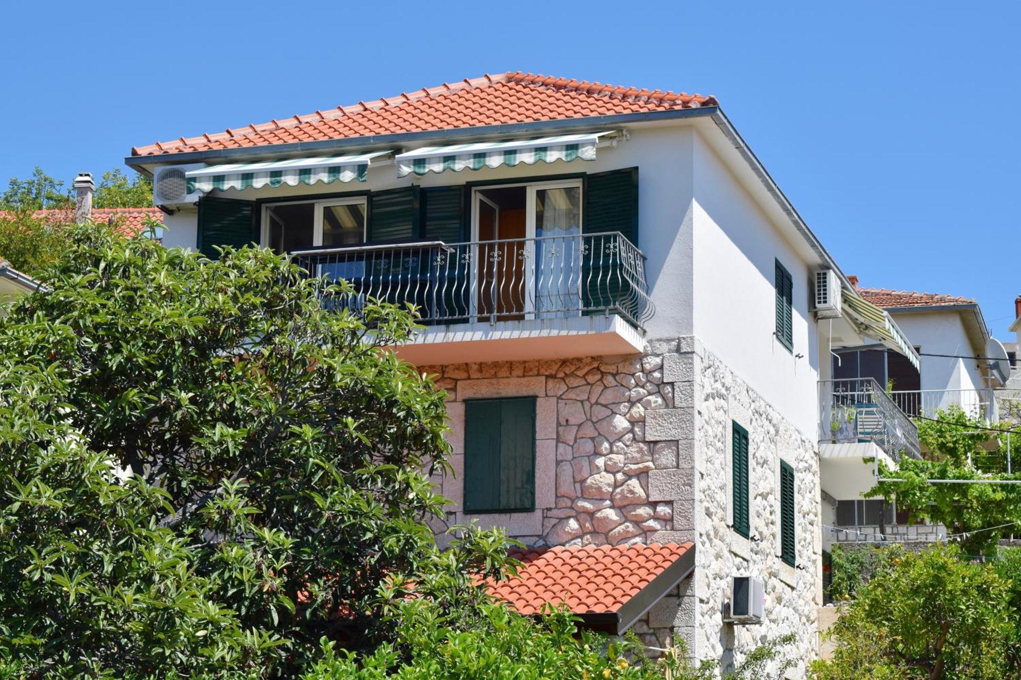 Lina Vrankovic Apartments ฮวาร์ ภายนอก รูปภาพ